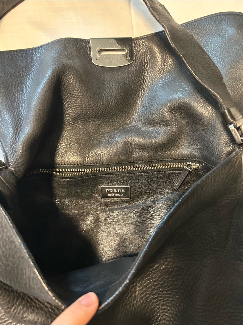 Prada Black Leather Shoulder Bag - Picture 4 of 9